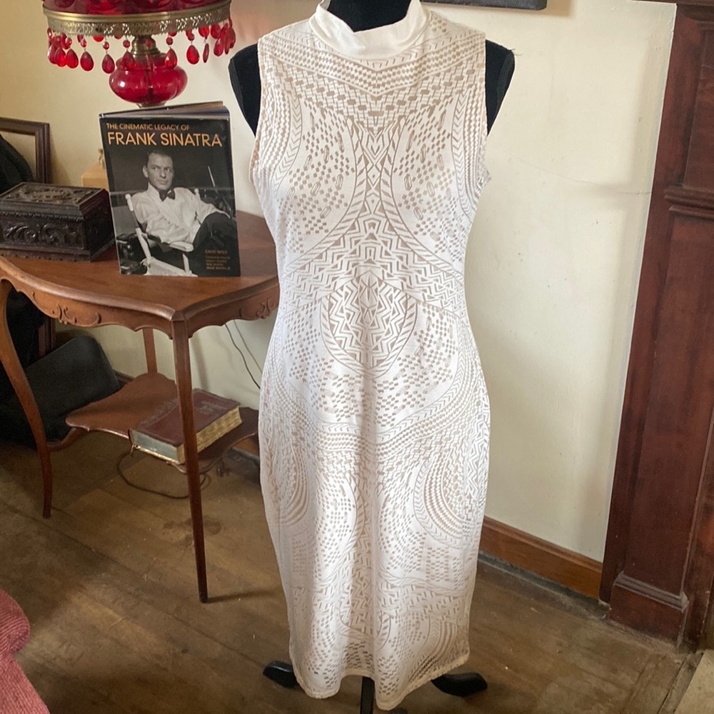 🦊 Belle & Sky cream sheath.